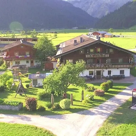 Mussbachhof Farm stay Saalfelden
