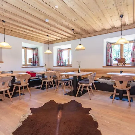 Mussbachhof Farm stay *