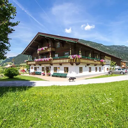 Mussbachhof Farm stay Saalfelden